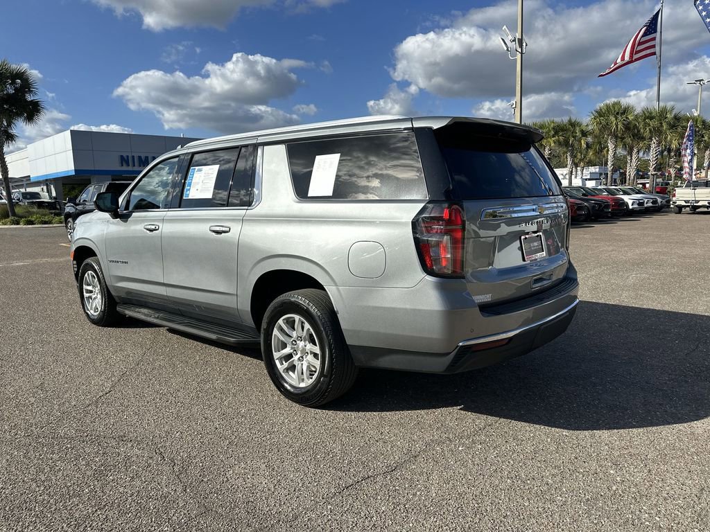 Used 2024 Chevrolet Suburban LT image 14