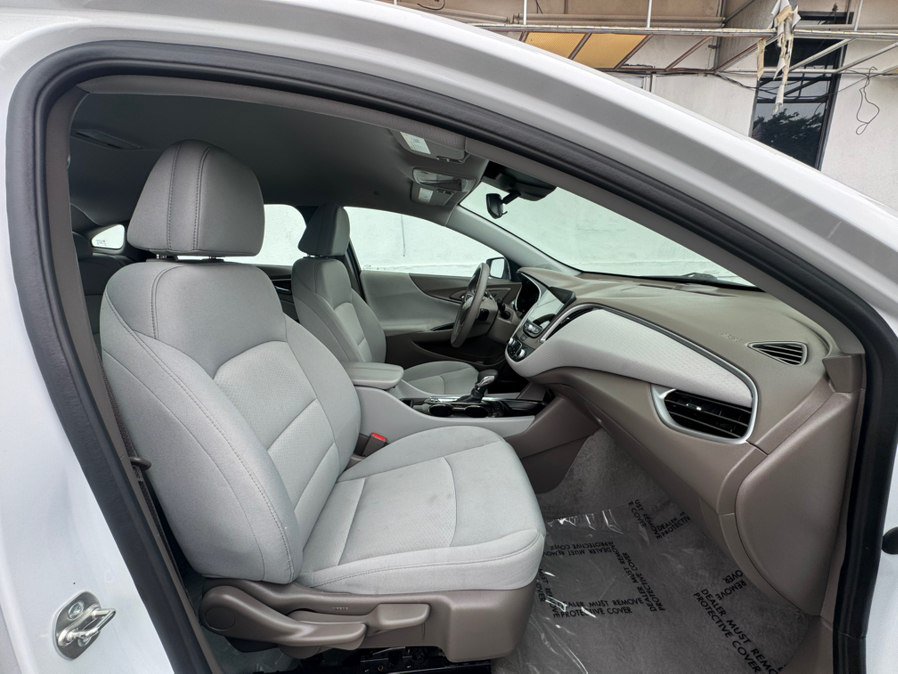 Used 2024 Chevrolet Malibu LT FWD image 10