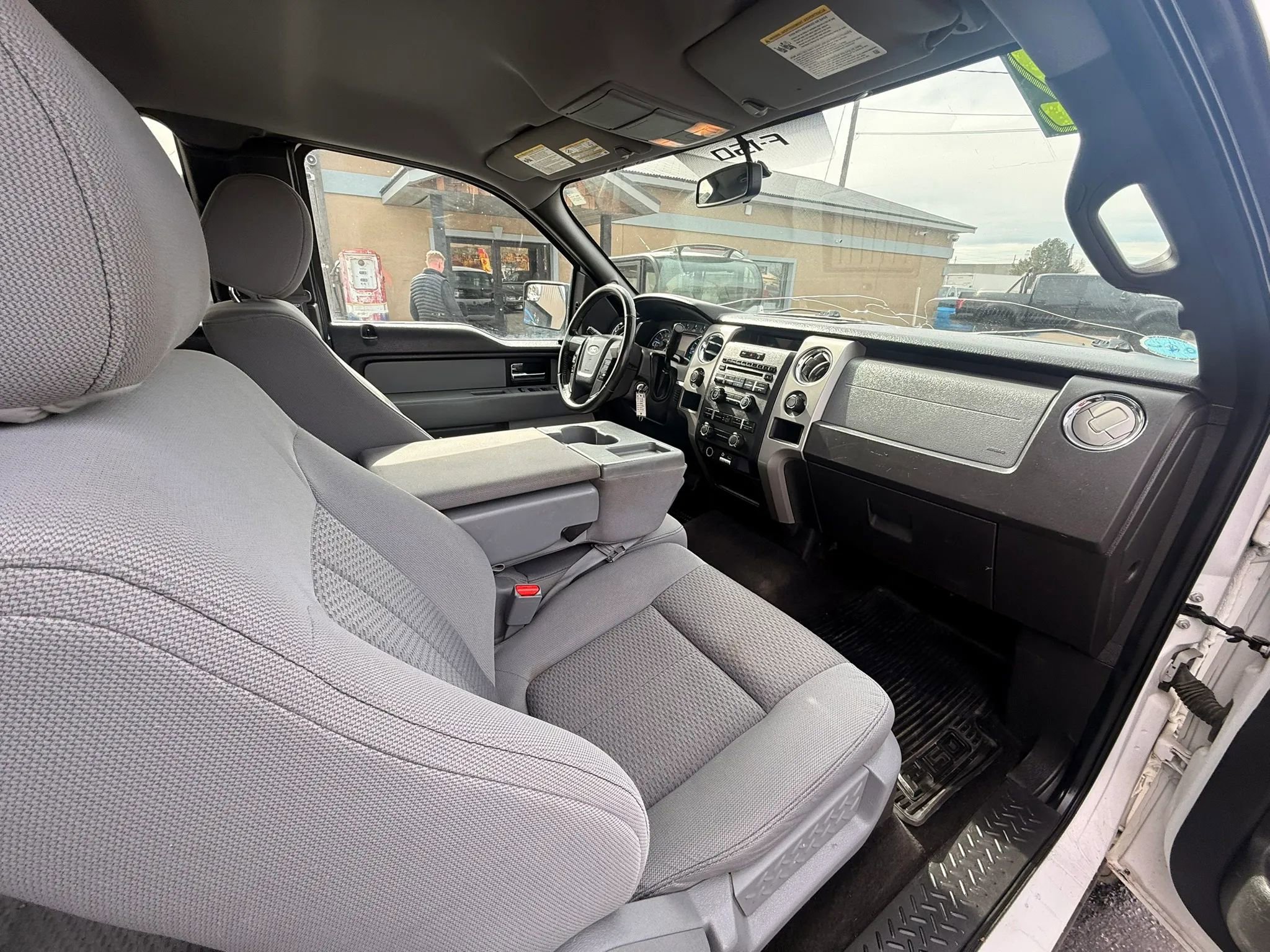 Used 2012 Ford F150 XLT w/ XLT Convenience Pkg image 17