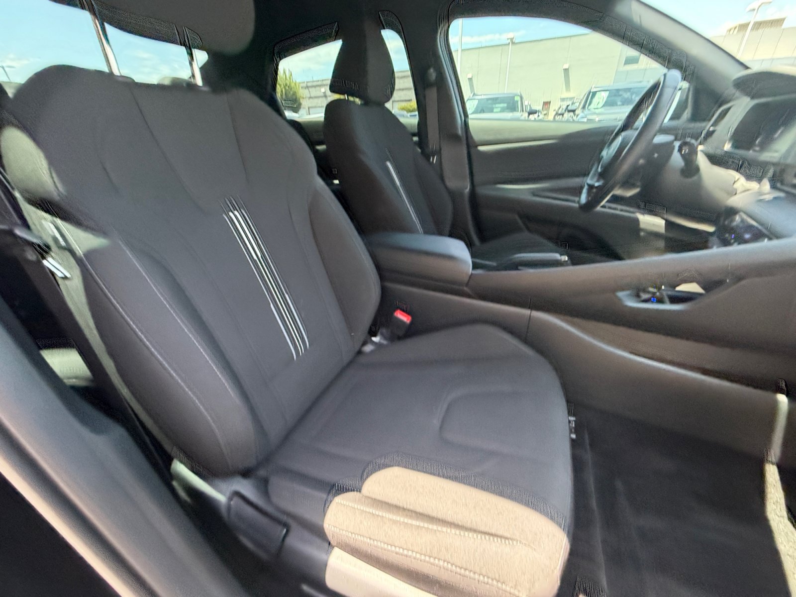 Used 2025 Hyundai Elantra Sport w/ Cargo Package FWD image 19