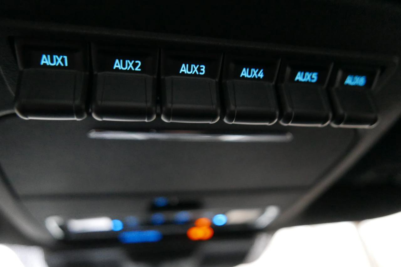 Used 2026 Ford F450 Platinum w/ FX4 Off-Road Package image 30