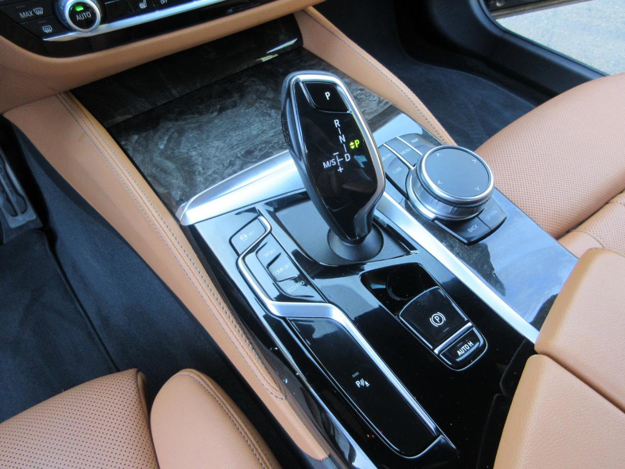Used 2023 BMW 540i w/ M Sport Package w/ M Sport Package RWD image 52