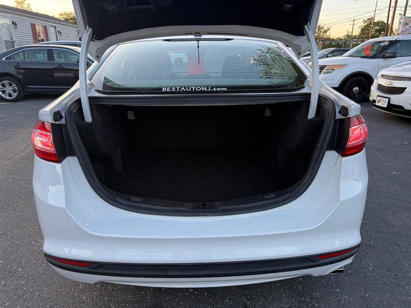 Used 2014 Ford Fusion SE image 9