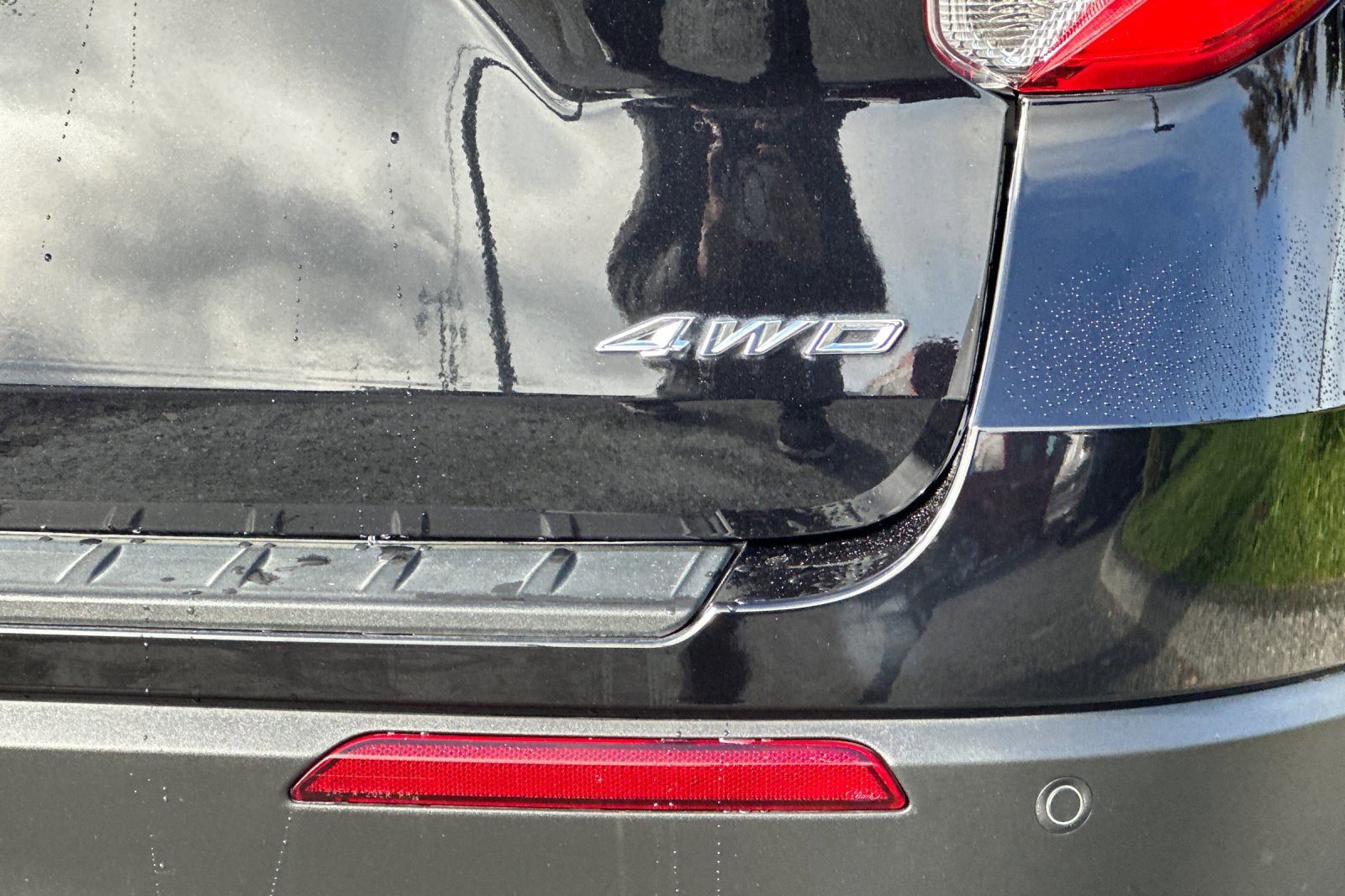 Used 2022 Ford Explorer XLT w/ Equipment Group 202A image 26