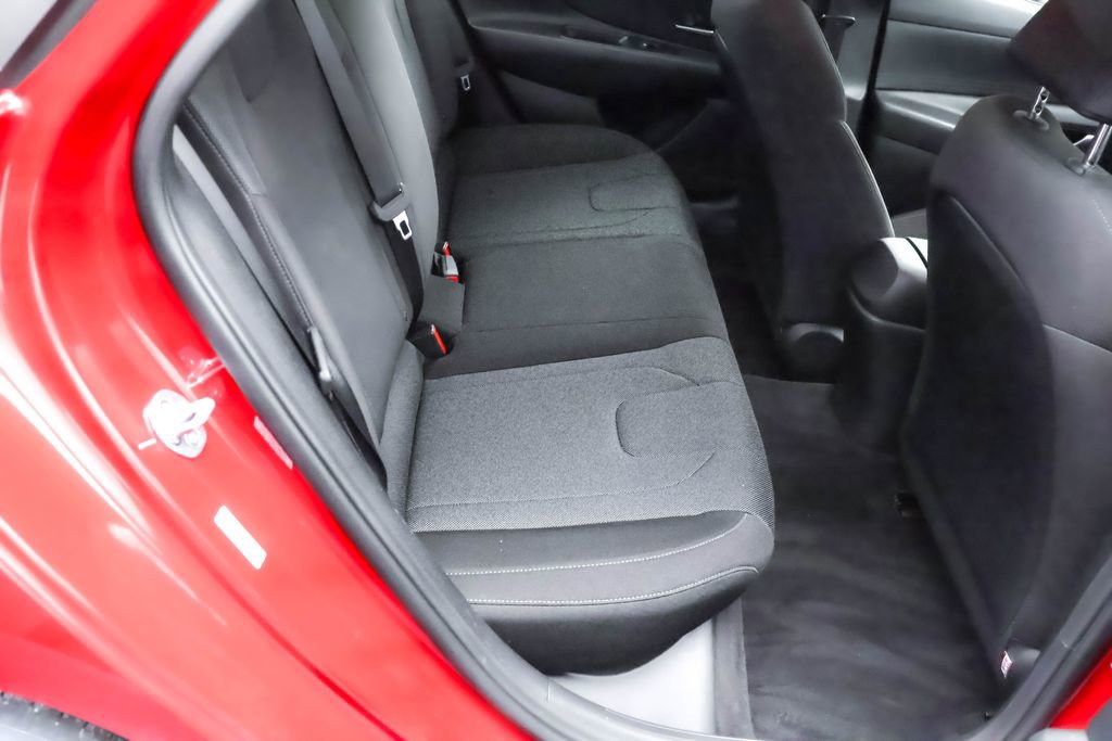 Certified 2023 Hyundai Elantra SE w/ Cargo Package image 29