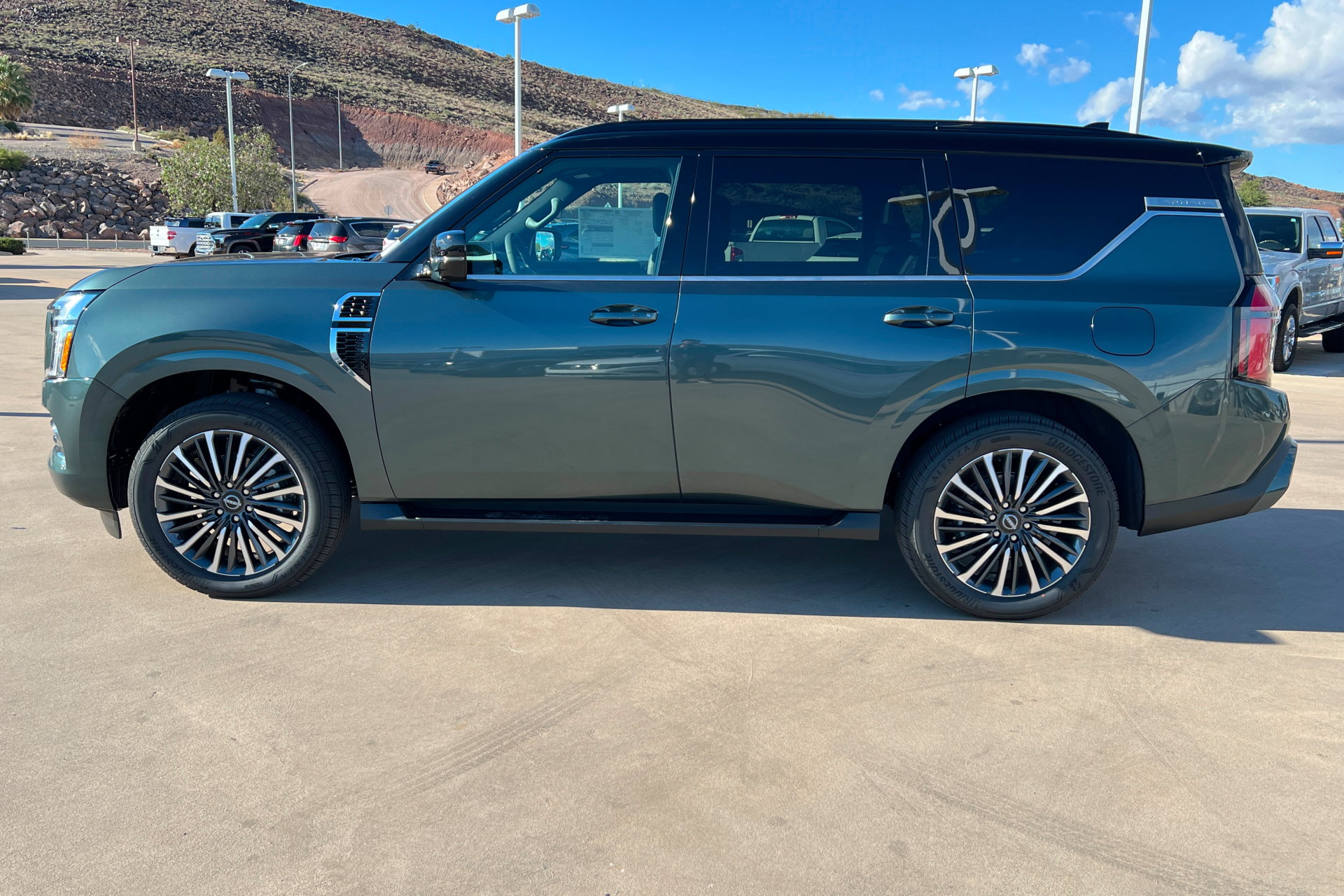 New 2027 Nissan Armada Platinum Reserve AWD/4WD image 2