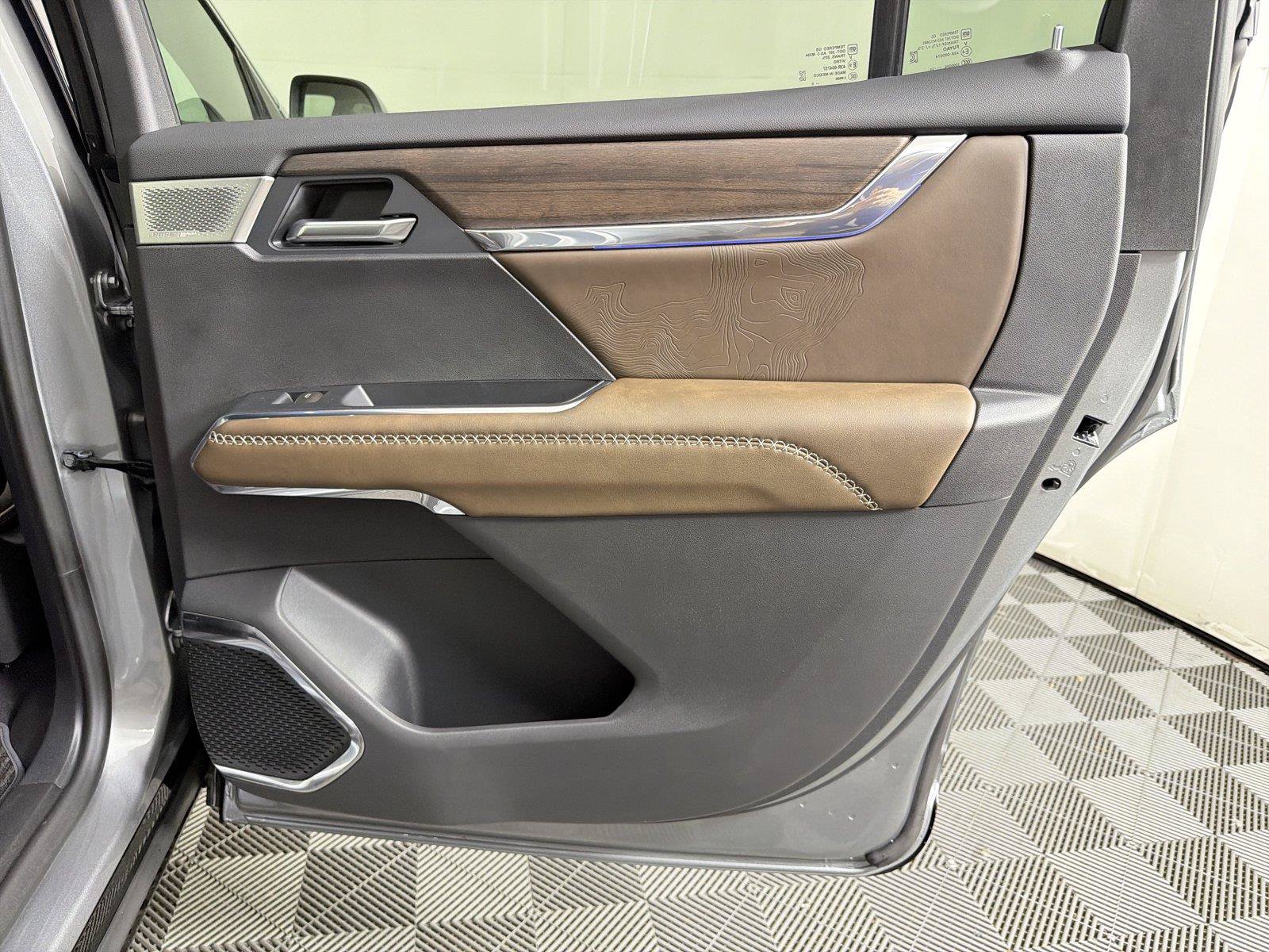 New 2026 GMC Acadia Denali Ultimate FWD image 15