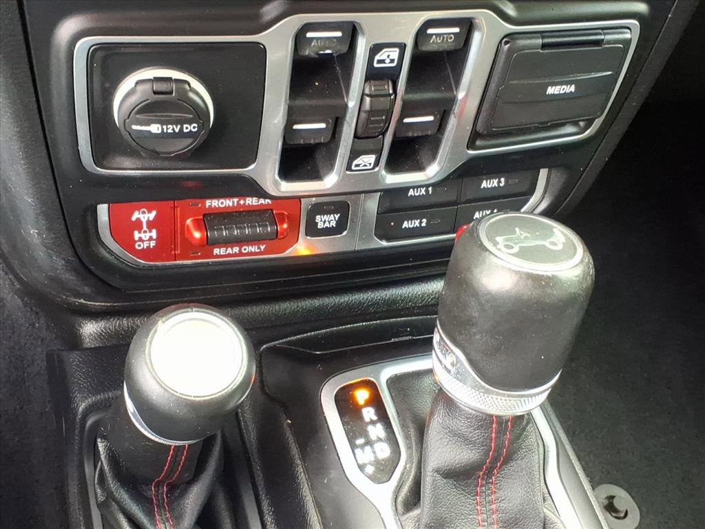 Used 2018 Jeep Wrangler Unlimited Rubicon w/ Dual Top Group image 15