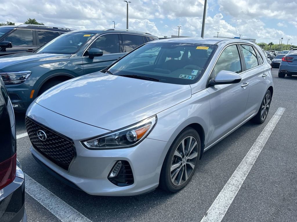Used 2018 Hyundai Elantra GT FWD image 9