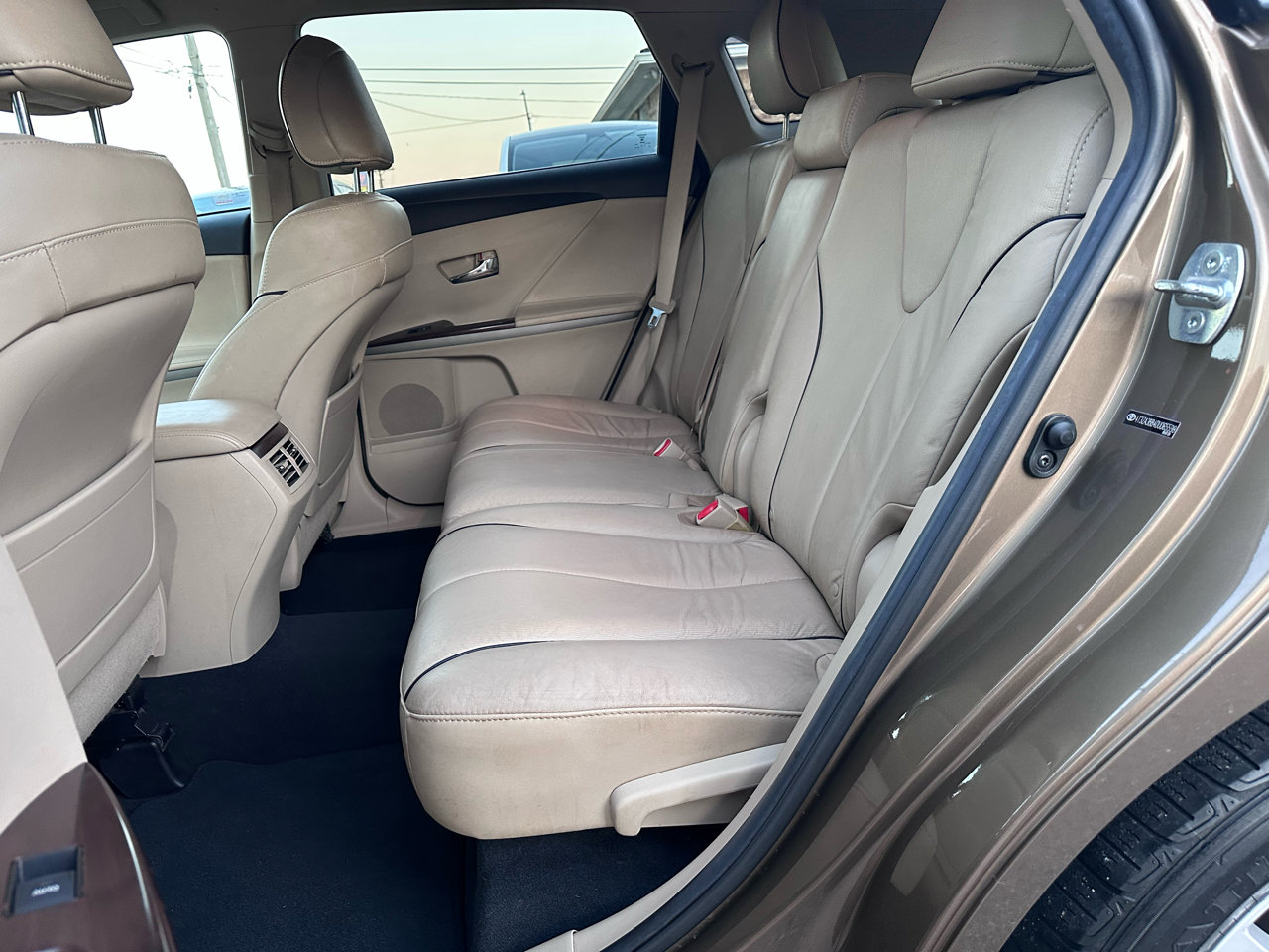 Used 2013 Toyota Venza XLE image 14