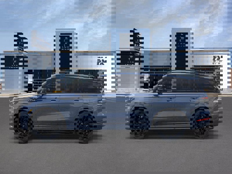New 2026 Lincoln Aviator Reserve w/ Jet Appearance Package image 3