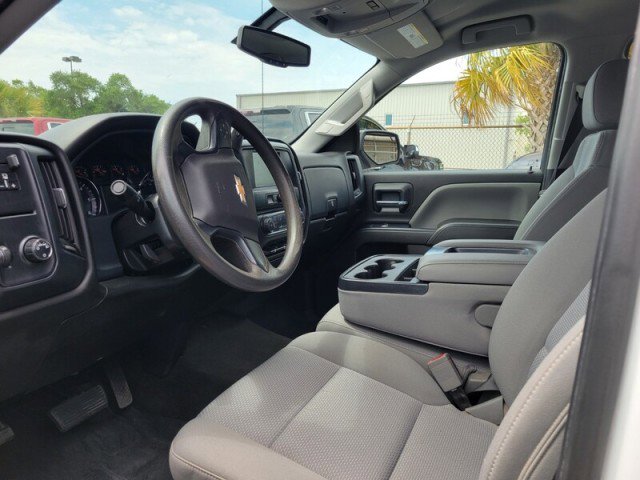 Used 2018 Chevrolet Silverado 1500 Custom w/ Custom Value Package image 4