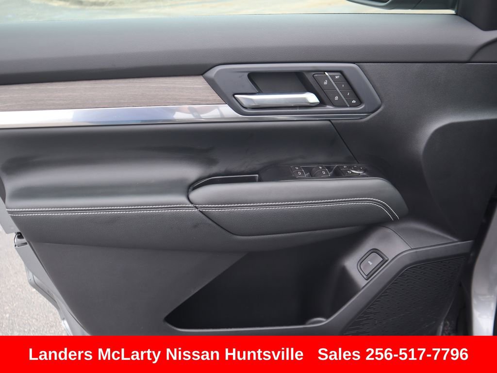 Used 2026 GMC Terrain Denali w/ LPO, Floor Liner Package image 23