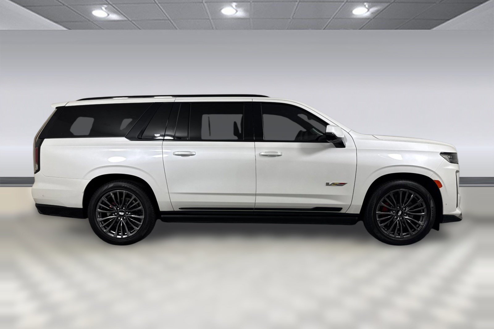 Used 2023 Cadillac Escalade ESV V AWD/4WD image 7