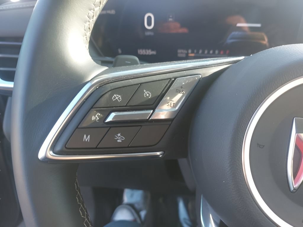 Used 2025 Buick Envision Preferred AWD/4WD image 16