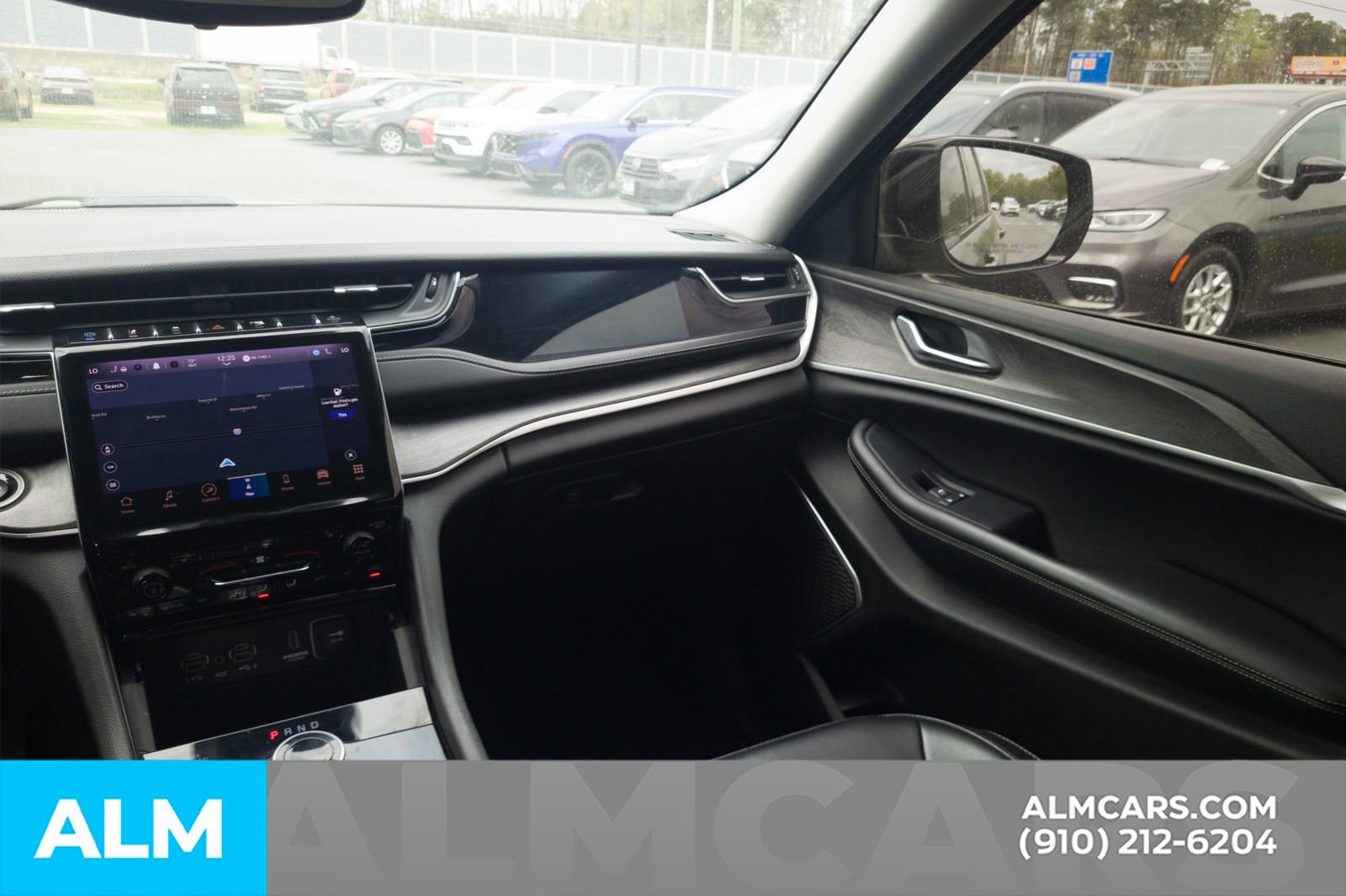 Used 2023 Jeep Grand Cherokee 4WD 4xe image 21