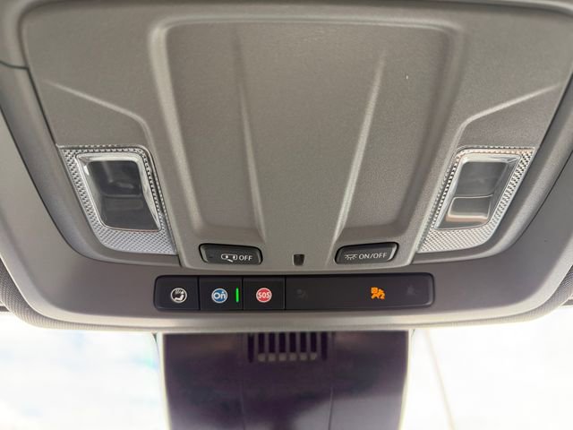 Used 2025 Chevrolet Silverado 1500 LT image 27