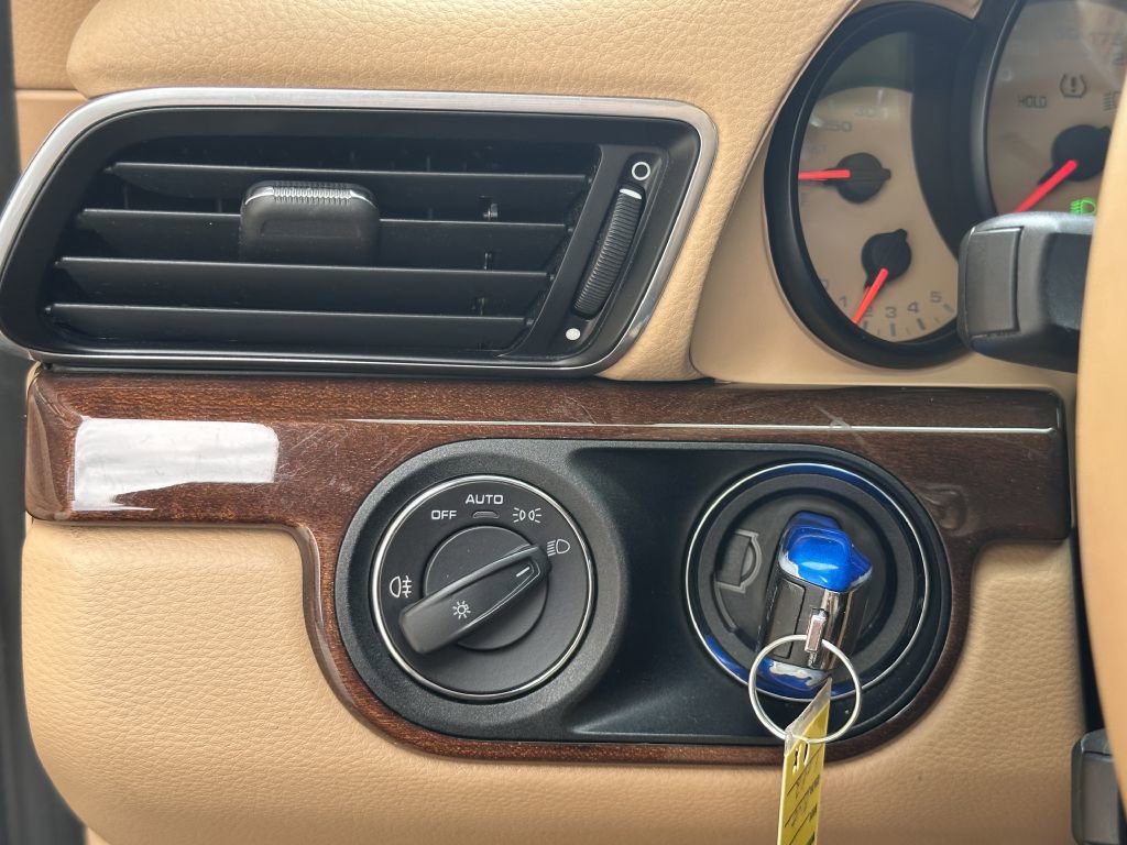 Used 2014 Porsche 911 Carrera image 33