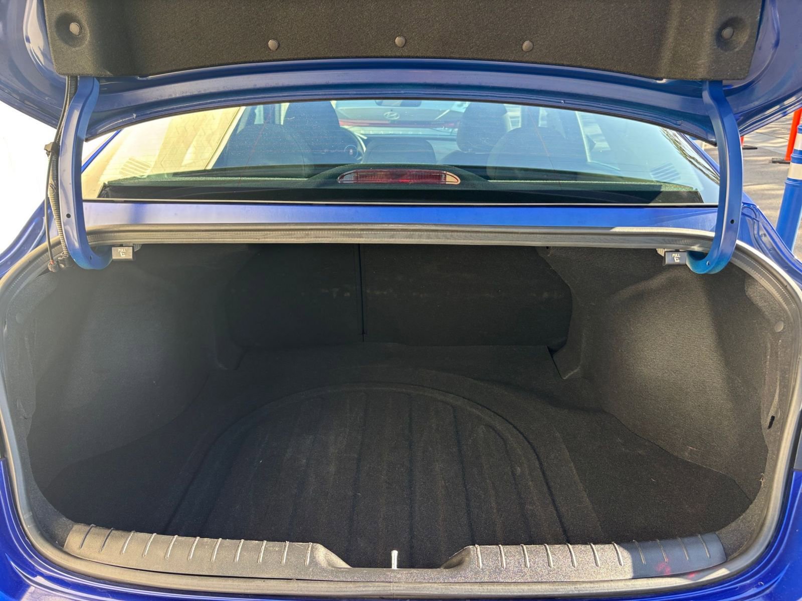 Used 2025 Hyundai Elantra SEL image 31