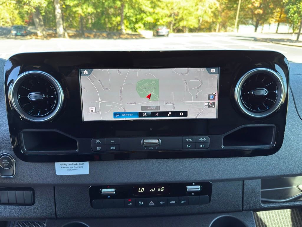 Used 2023 Mercedes-Benz Sprinter 2500 image 17