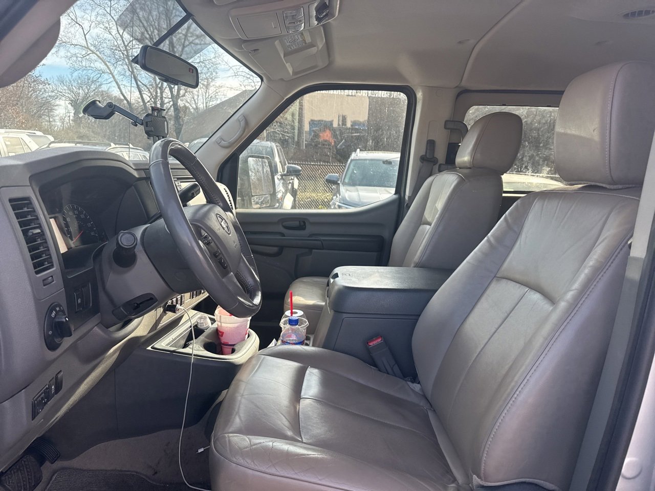 Used 2018 Nissan NV 3500 SL image 7