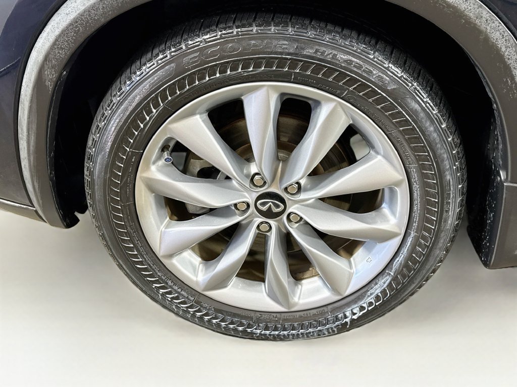 Certified 2020 INFINITI QX50 Luxe w/ Cargo Package FWD image 41