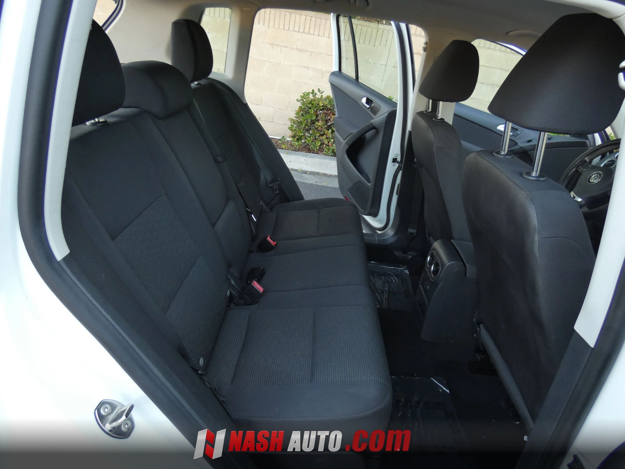 Used 2017 Volkswagen Tiguan S FWD image 30