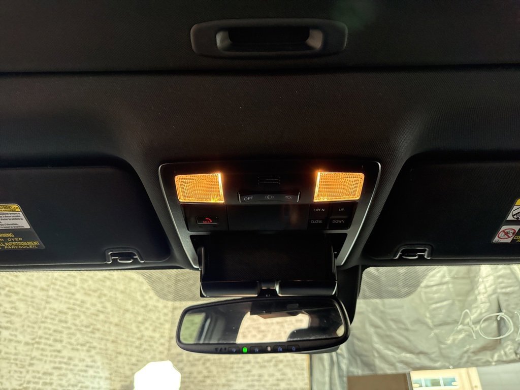 Used 2022 Toyota Tacoma Limited image 21