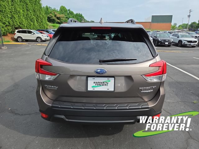 Used 2023 Subaru Forester Premium AWD/4WD image 6