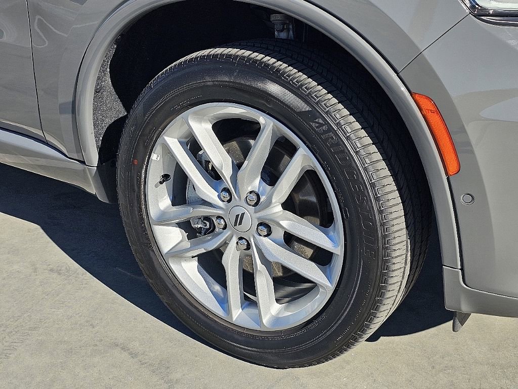 Used 2025 Dodge Durango GT image 8