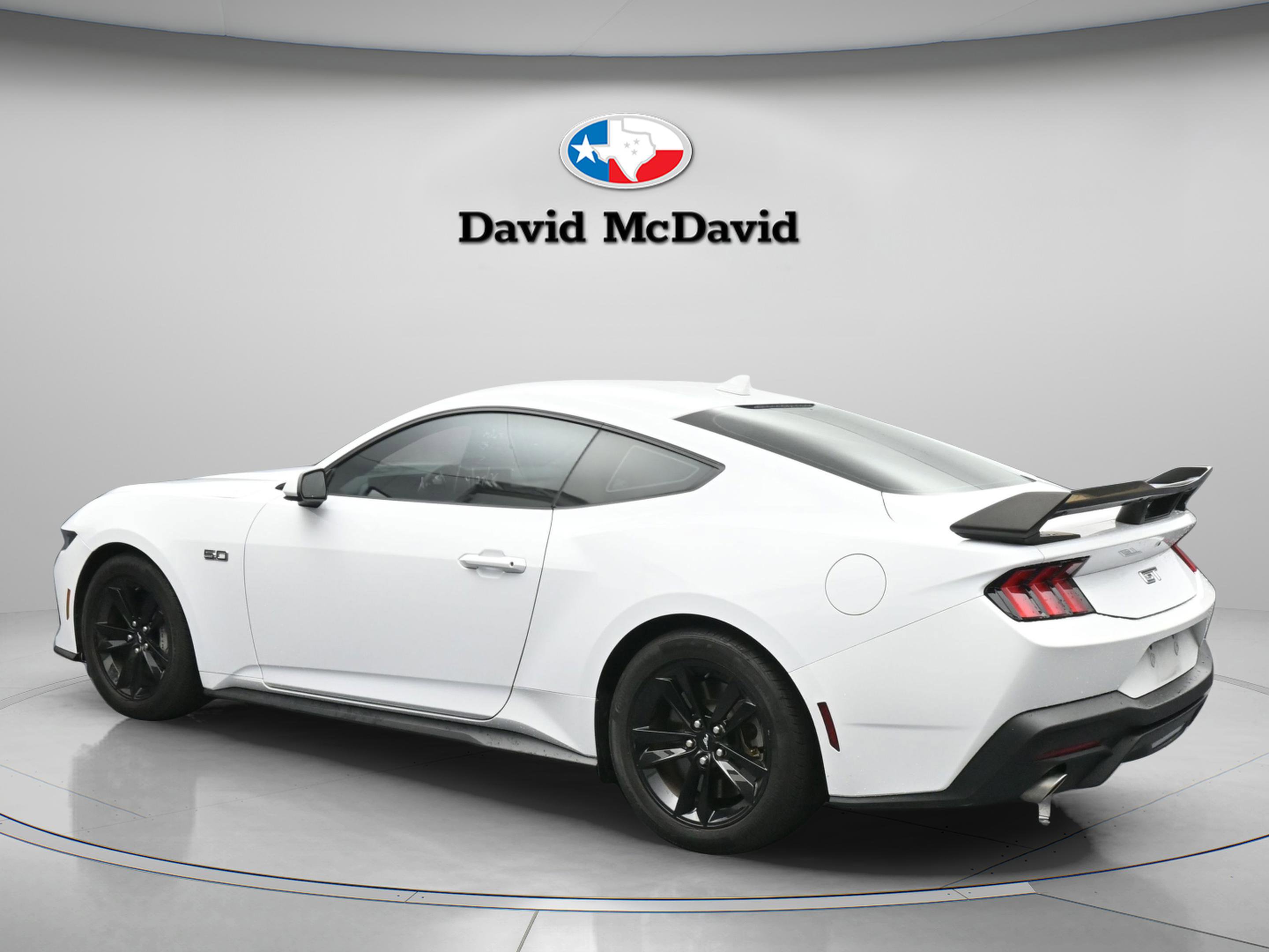 Used 2025 Ford Mustang GT RWD image 6