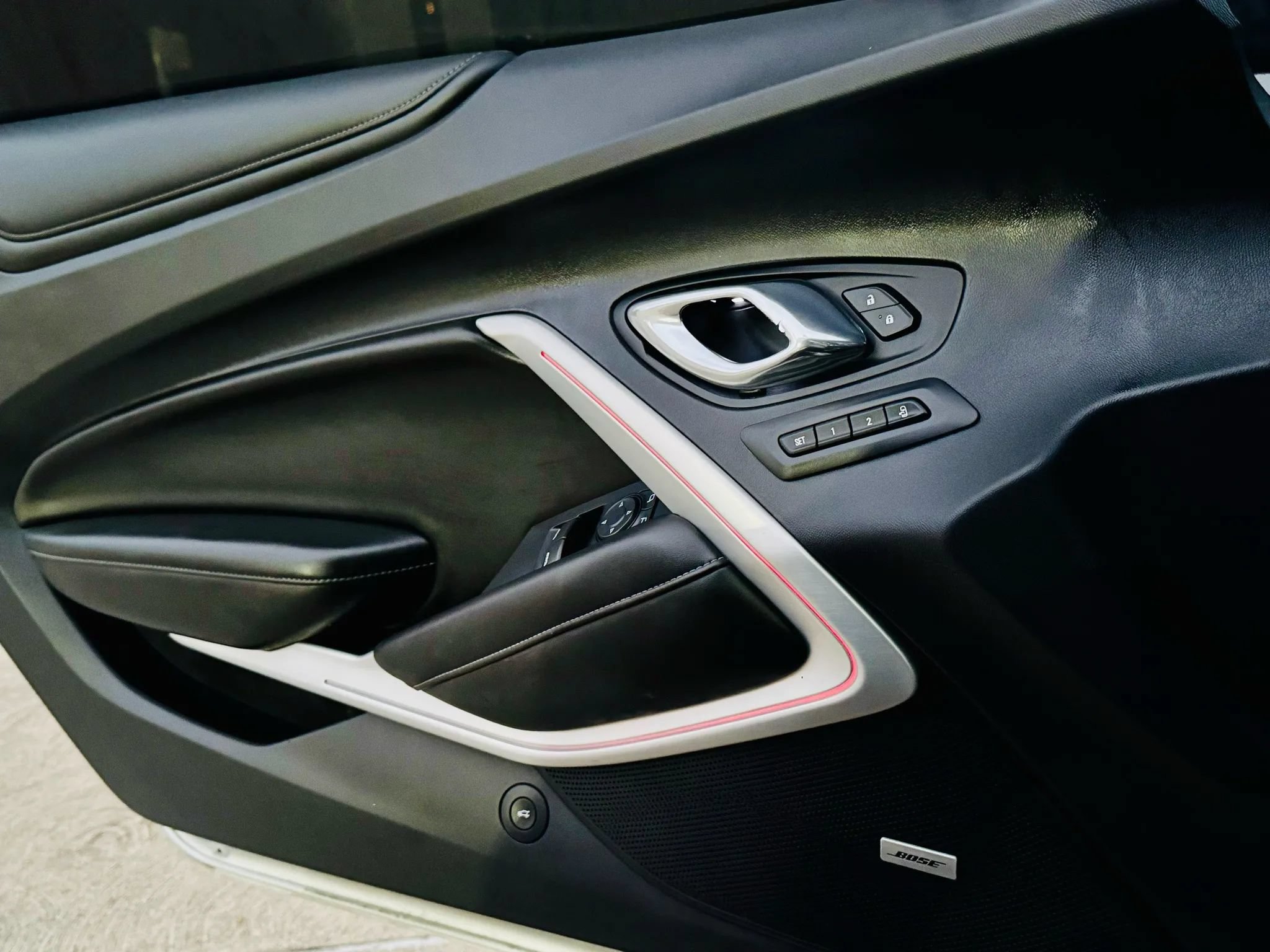 Used 2016 Chevrolet Camaro SS RWD image 35