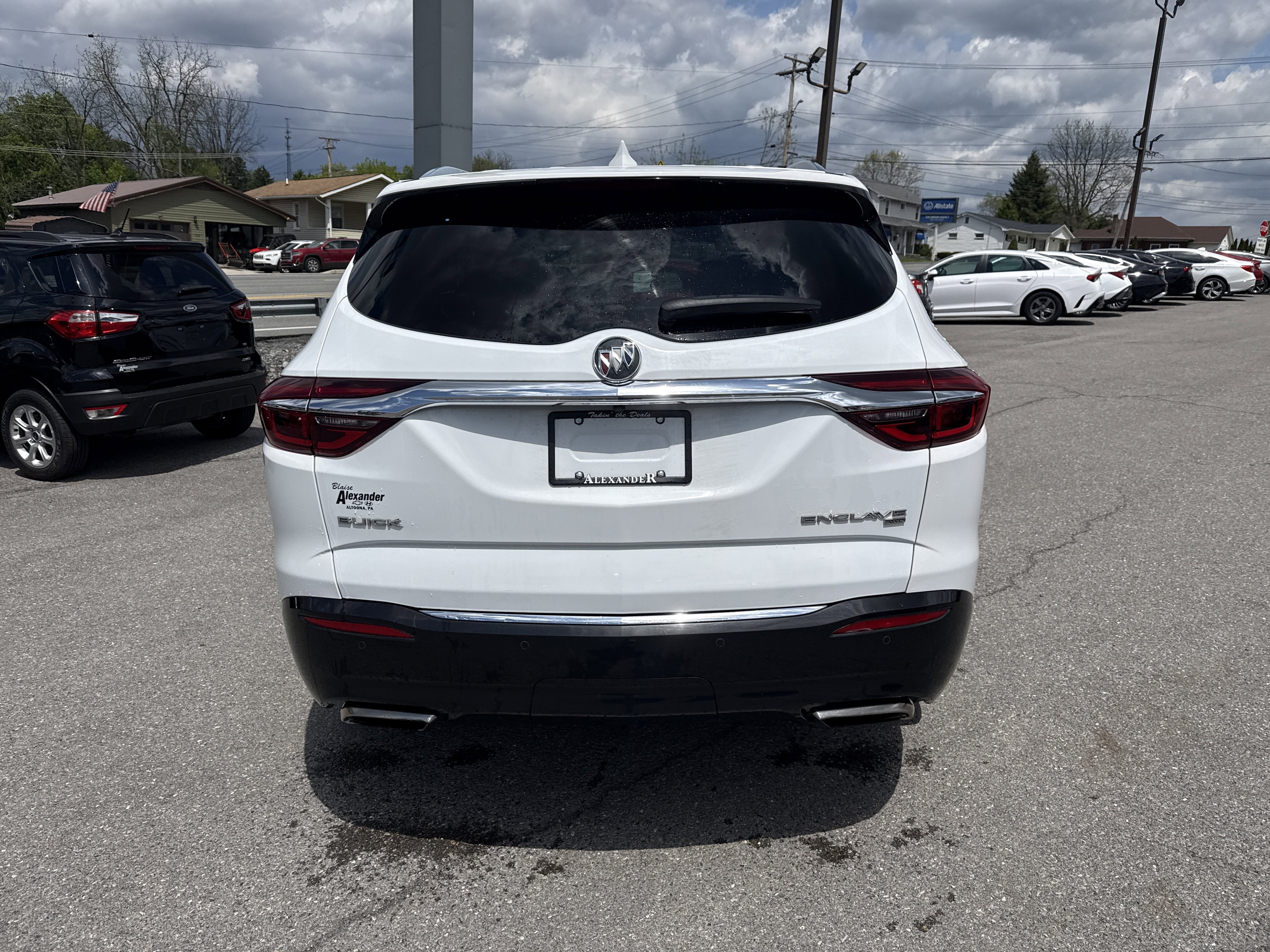 Used 2018 Buick Enclave Premium AWD/4WD image 4