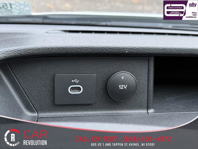 Used 2023 Ford Transit 350 XLT image 35