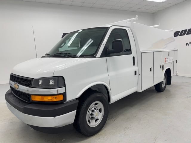 New 2026 Chevrolet Express 3500 w/ Power Convenience Package
