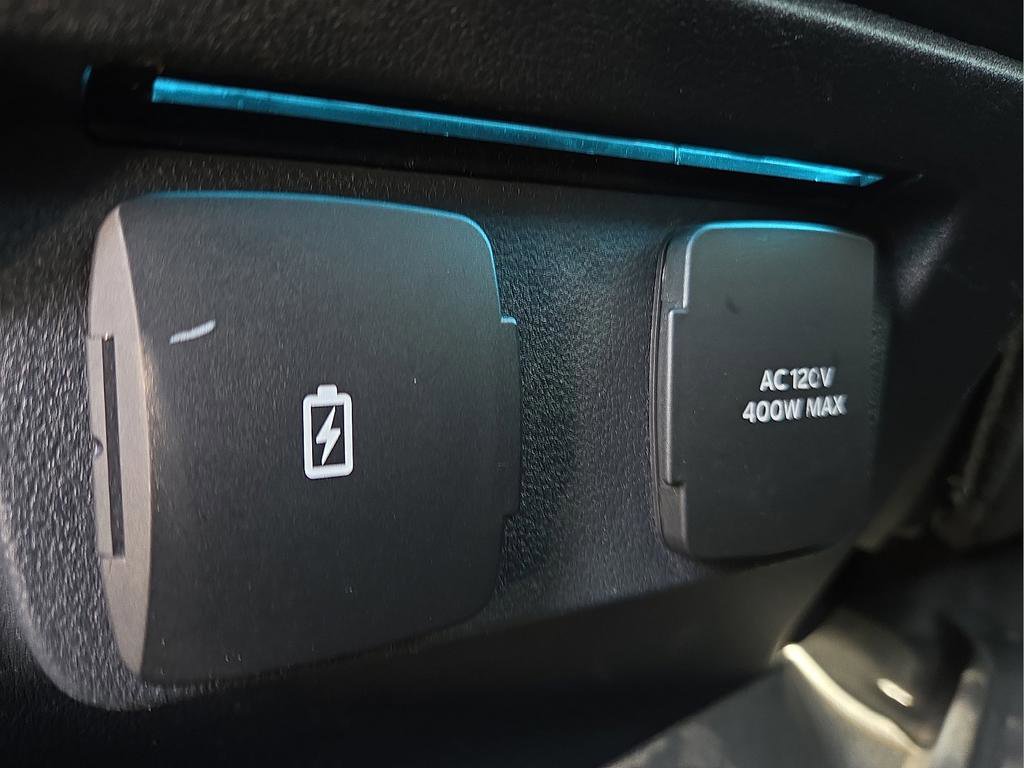 Used 2022 Ford F150 XLT w/ Equipment Group 302A High image 16