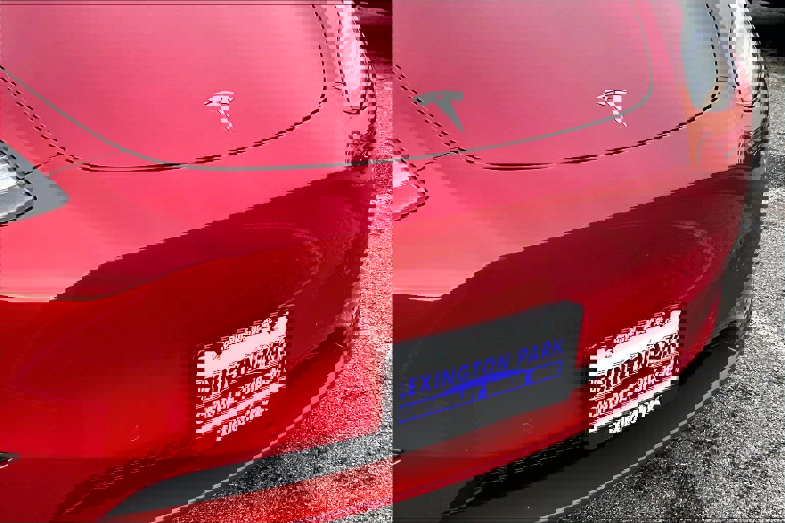 Used 2022 Tesla Model Y Long Range image 30