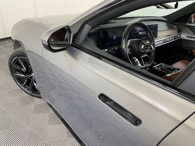 Certified 2023 BMW 760i xDrive AWD/4WD image 39