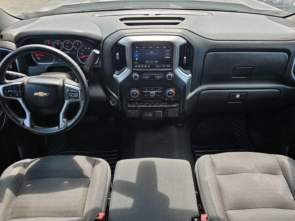 Used 2021 Chevrolet Silverado 1500 LT w/ Z71 Off-Road Package AWD/4WD image 18