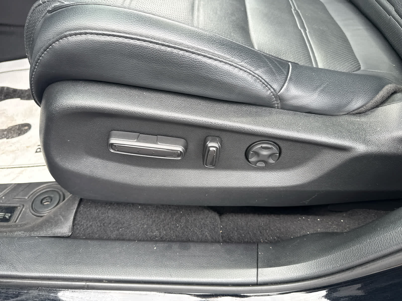 Used 2021 Honda CR-V Touring image 14