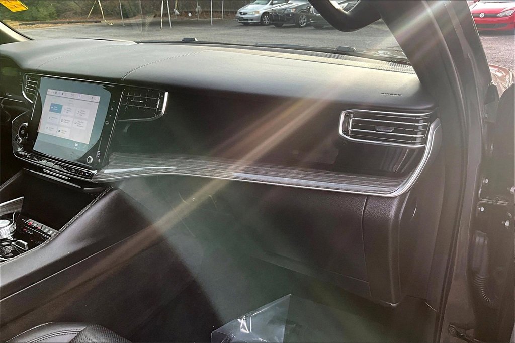 Used 2022 Jeep Wagoneer Series III w/ Convenience Group I image 23