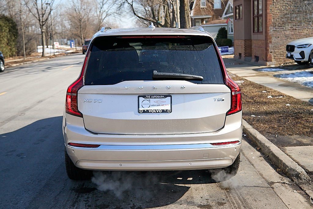 New 2026 Volvo XC90 T8 Plus w/ Protection Package Premier image 8