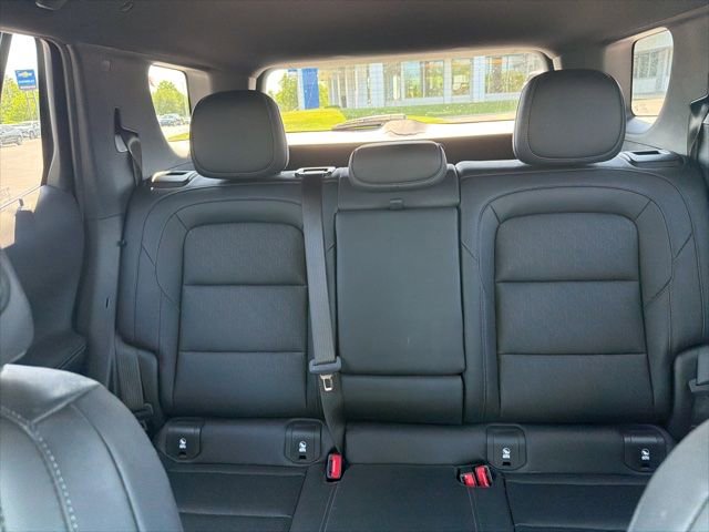 Used 2025 Chevrolet Equinox LT w/ Convenience Package II AWD/4WD image 5