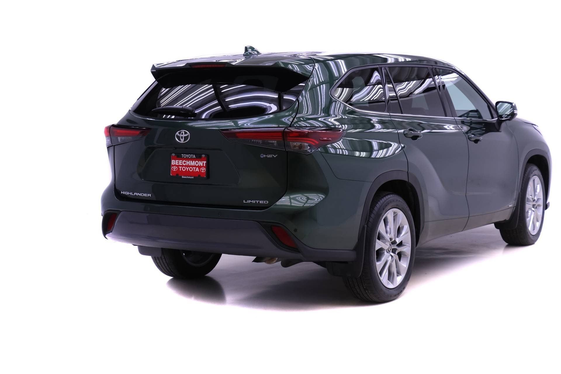 Used 2025 Toyota Highlander Limited image 2