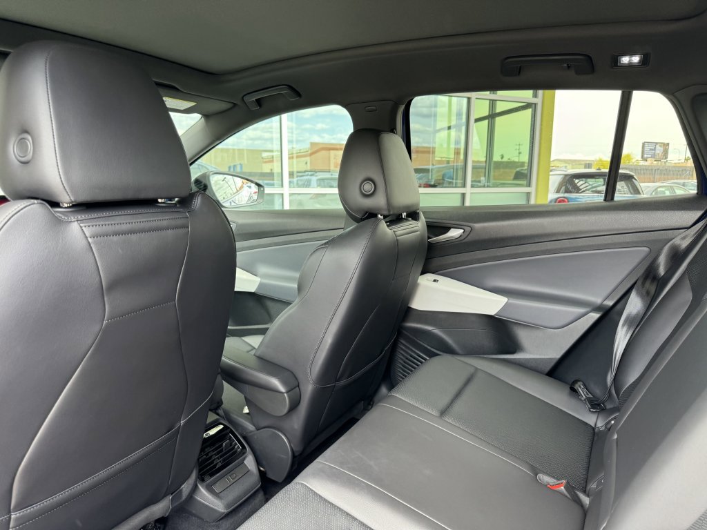 Used 2021 Volkswagen ID.4 1st Edition image 34
