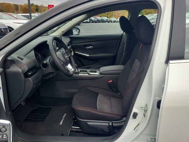 New 2025 Nissan Sentra SR image 5