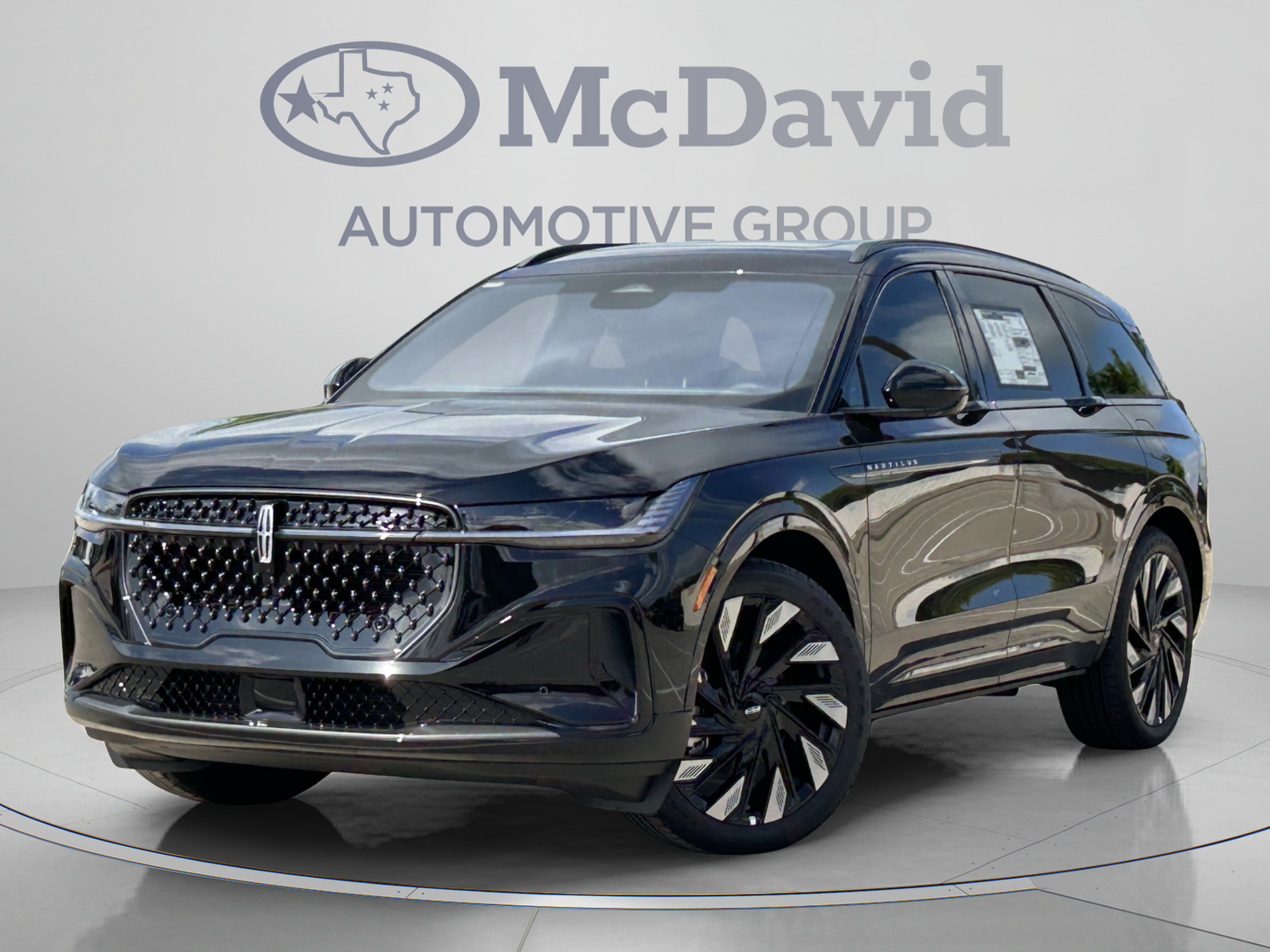 New 2026 Lincoln Nautilus Reserve w/ Jet Appearance Package AWD/4WD image 2