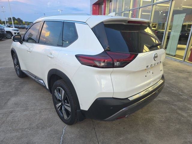 Used 2023 Nissan Rogue SL w/ SL Premium Package FWD image 12