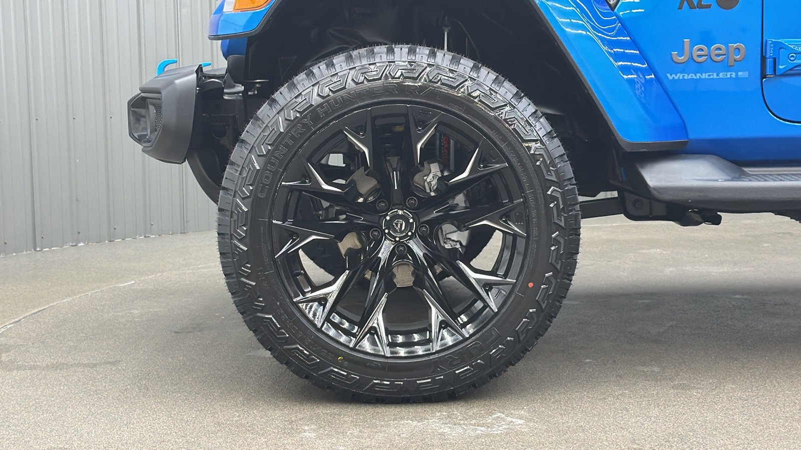 Used 2024 Jeep Wrangler Unlimited w/ Convenience Group image 10