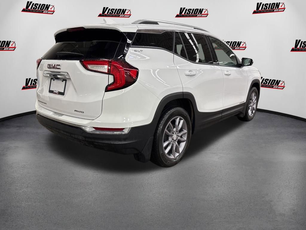 Used 2023 GMC Terrain SLT w/ LPO, Floor Liner Package AWD/4WD image 5